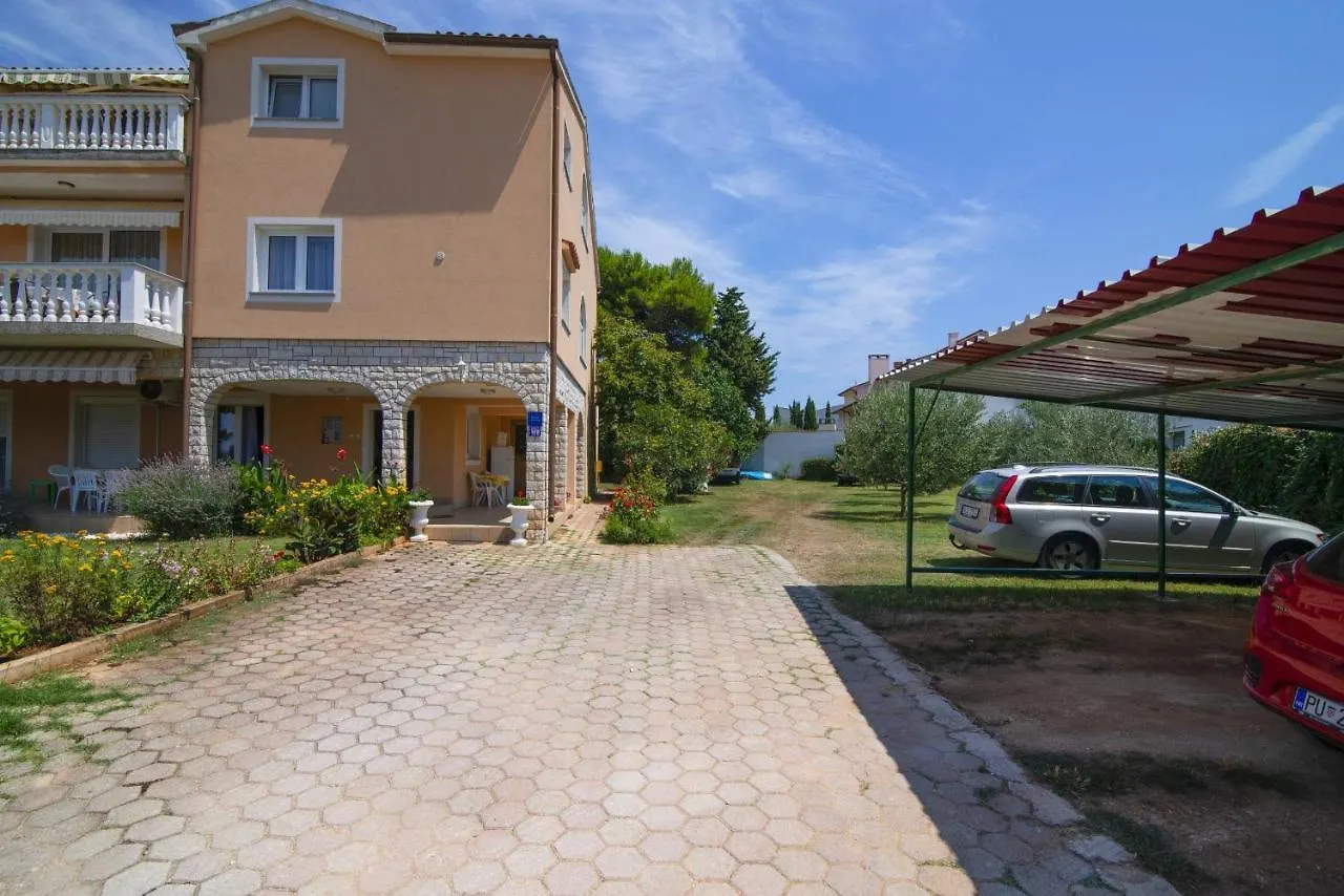 Apartments Tara Medulin Horvátország